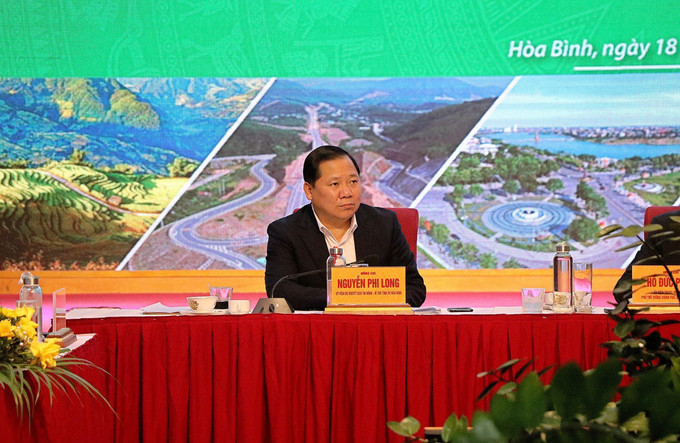 Đồng chí Nguyễn Phi Long, Bí thư Tỉnh ủy Hòa Bình phát biểu tại hội nghị. Ảnh: Thanh Hải - TTXVN potal-hoi-nghi-hoi-dong-dieu-phoi-vung-trung-du-va-mien-nui-phia-bac-lan-thu-4-7763845.jpg