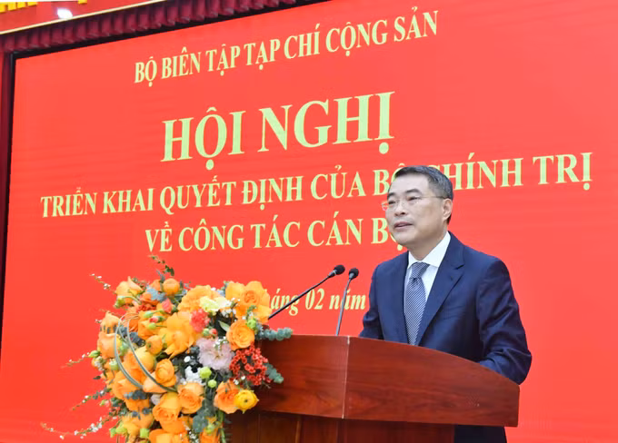 potal-dong-chi-hoang-trung-dung-giu-chuc-tong-bien-tap-tap-chi-cong-san-7880015.jpg