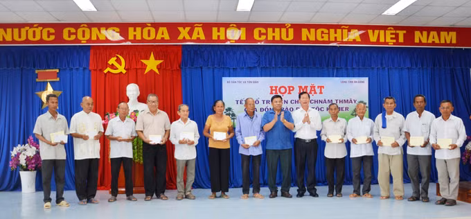 potal-tham-chuc-tet-co-truyen-chol-chnam-thmay-dong-bao-dan-toc-khmer-tinh-an-giang-7966341.jpg