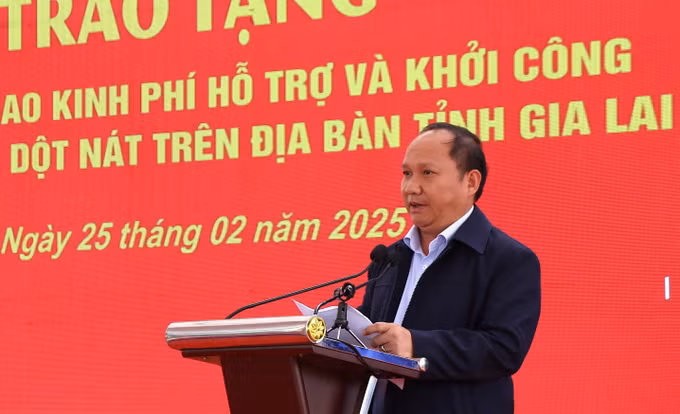 potal-bo-cong-an-chung-tay-xoa-nha-tam-dot-nat-voi-tinh-gia-lai-7872969.jpg