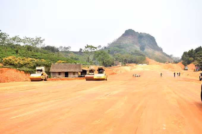 potal-go-kho-giai-phong-mat-bang-du-an-cao-toc-tuyen-quang-ha-giang-7953886-1.jpg
