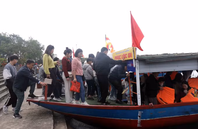 potal-ha-tinh-chua-huong-tich-hut-khach-thap-phuong-dau-nam-moi-7835797.jpg