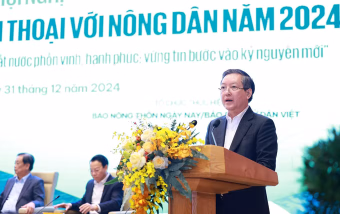 potal-thu-tuong-pham-minh-chinh-doi-thoai-voi-nong-dan-7783489.jpg