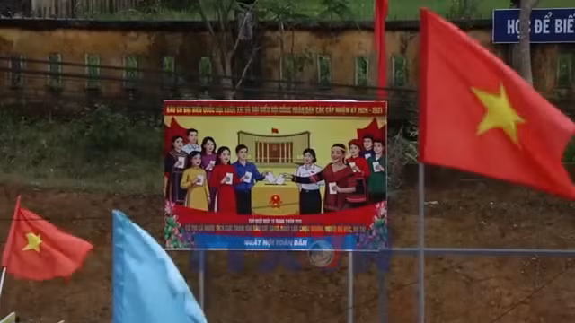 Rộn ràng ngày hội lớn trên những bản làng vùng cao