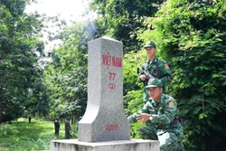 Xây dựng tuyến biên giới hòa bình, phát triển bền vững