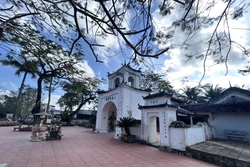 Du lịch tâm linh: 'Thỏi nam châm' hút du khách đầu Xuân