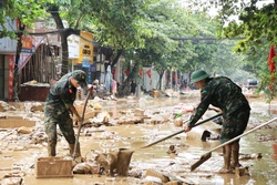 Cử tri mong muốn có phương án lâu dài giảm thiểu thiệt hại do sạt lở đất