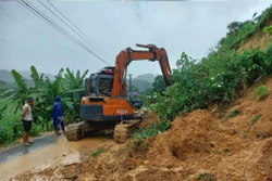 Công bố tình huống khẩn cấp sạt lở đồi đất tại thôn Lùm Nưa, xã Vạn Xuân (Thanh Hóa)