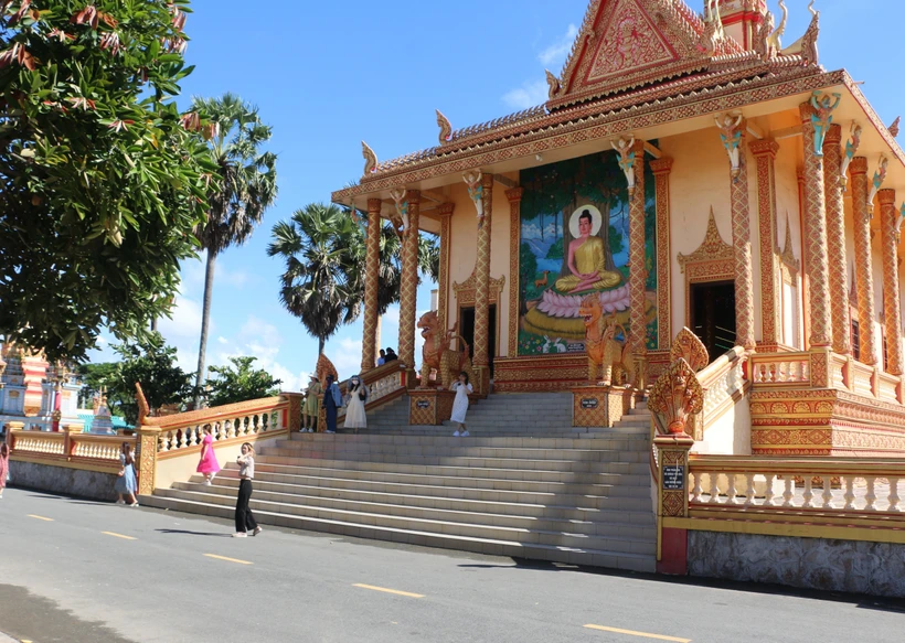 Chùa Xiêm Cán - điểm du lịch tiêu biểu của vùng Đồng bằng sông Cửu Long. Ảnh: Tuấn Kiệt – TTXVN