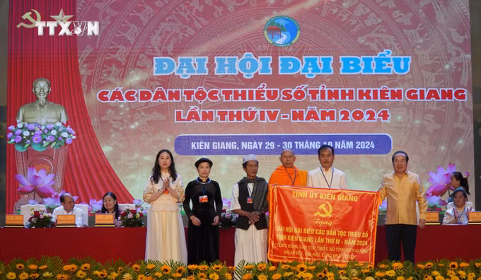 vna_potal_dai_hoi_dai_bieu_cac_dan_toc_thieu_so_tinh_kien_giang_lan_thu_iv_nam_2024_7678456.jpg