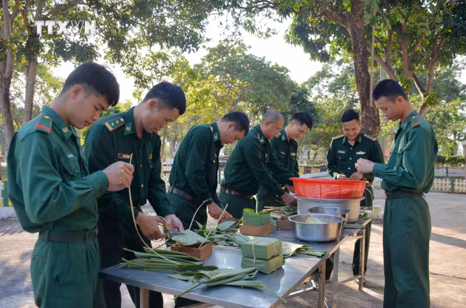 vna_potal_don_tet_o_don_bien_phong_dak_lak_7220243.jpg