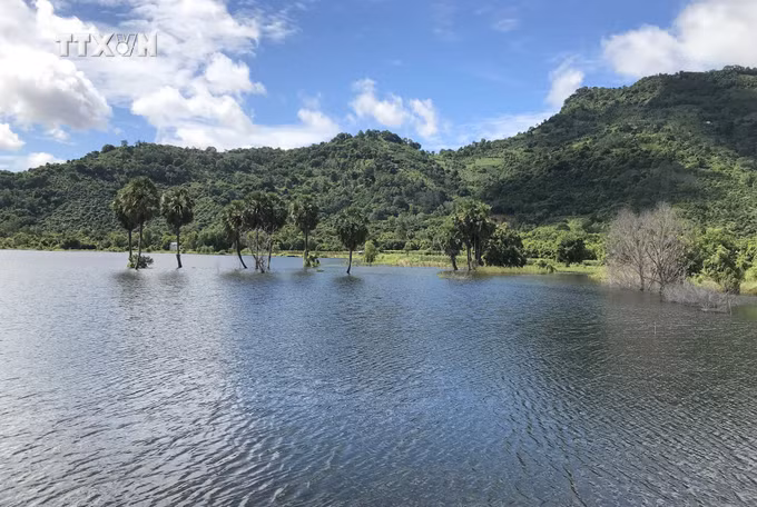 vna_potal_an_giang_dua_vao_su_dung_he_thong_thuy_loi_vung_cao_thich_ung_bien_doi_khi_hau_o_vung_bay_nui_7565385.jpg