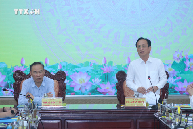 Chủ tịch UBND tỉnh Bạc Liêu Phạm Văn Thiều phát biểu. Ảnh: Chanh Đa-TTXVN vna_potal_doan_cong_tac_cua_bo_nong_nghiep_va_phat_trien_nong_thon_lam_viec_tai_bac_lieu_7237426.jpg