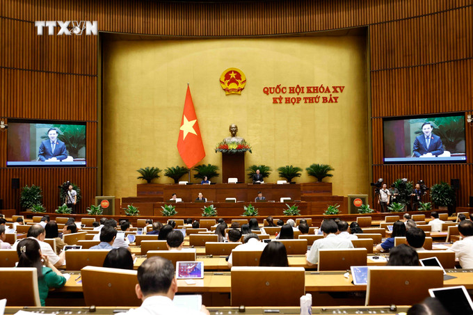 Phó Chủ tịch Quốc hội Nguyễn Khắc Định điều hành phiên họp sáng. Ảnh: Doãn Tấn - TTXVN vna_potal_ky_hop_thu_7_quoc_hoi_khoa_xv_thao_luan_ve_luat_cong_chung_sua_doi_7447274.jpg