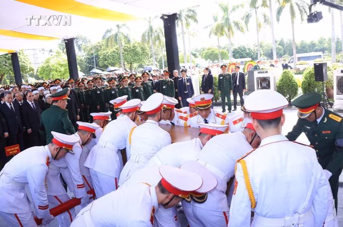 vna_potal_le_an_tang_tong_bi_thu_nguyen_phu_trong__7505317.jpg
