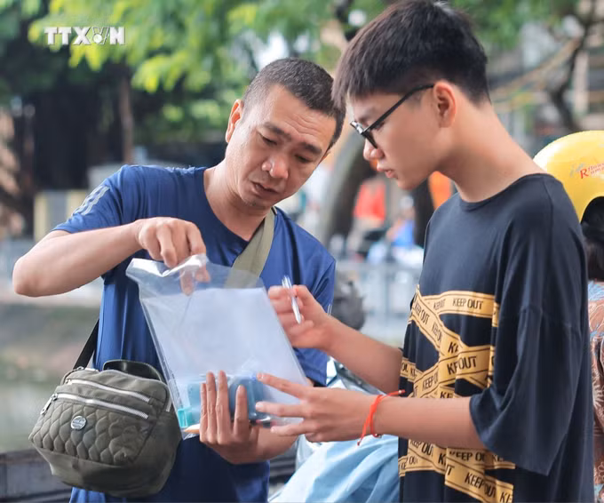 vna_potal_hon_1_trieu_thi_sinh_ca_nuoc_buoc_vao_ky_thi_tot_nghiep_thpt_nam_2024_7451312.jpg