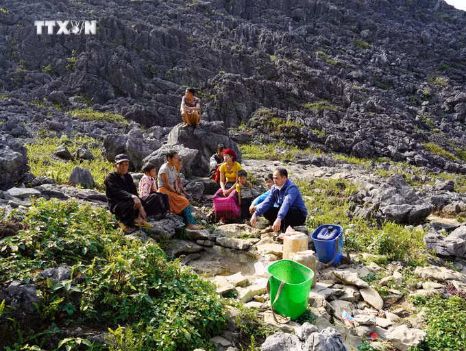 vna_potal________________________________xay_dung_be_nuoc_sach_phuc_vu_ba_con_vung_cao_ha_giang_7407651.jpg
