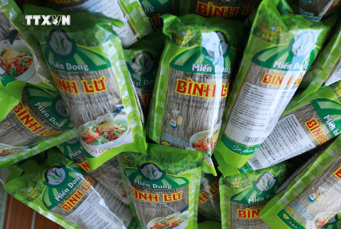 Miến dong Bình Lư được tỉnh Lai Châu đánh giá và công nhận là sản phẩm OCOP 3. Ảnh: Quý Trung – TTXVN vna_potal_lang_mien_truyen_thong_binh_lu_hoi_ha_vao_vu_tet_nguyen_dan_2025_7723507.jpg