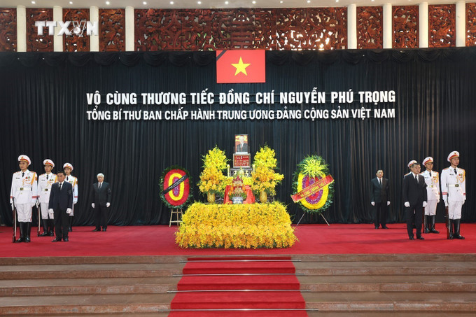 vna_potal_quoc_tang_tong_bi_thu_nguyen_phu_trong_le_vieng_tai_ha_noi_7500129.jpg