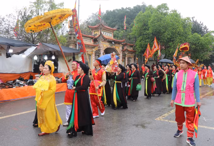 vna_potal_van_hoa_soi_duong_le_hoi_lang_diem_tuong_nho_thuy_to_quan_ho_7272771.jpg
