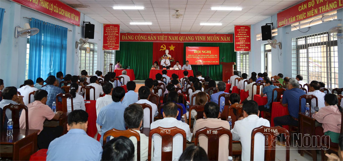 Đông đảo cử tri trên địa bàn xã Quảng Tân, huyện Tuy Đức tham dự buổi tiếp xúc cử tri. Ảnh: baodaknong.vn quangtantuyducdaknong.jpg