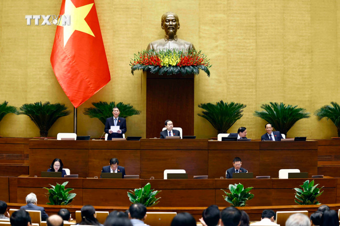 Phó Chủ tịch Quốc hội Nguyễn Đức Hải điều hành phiên họp. Ảnh: Doãn Tấn - TTXVN vna_potal_quoc_hoi_thao_luan_ve_tinh_hinh_thuc_hien_ngan_sach_nha_nuoc_nam_2024_7687018.jpg