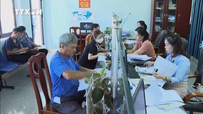 vna_potal_cac_huyen_mien_nui_tinh_quang_ngai_no_luc_cai_cach_hanh_chinh_7523827.jpg