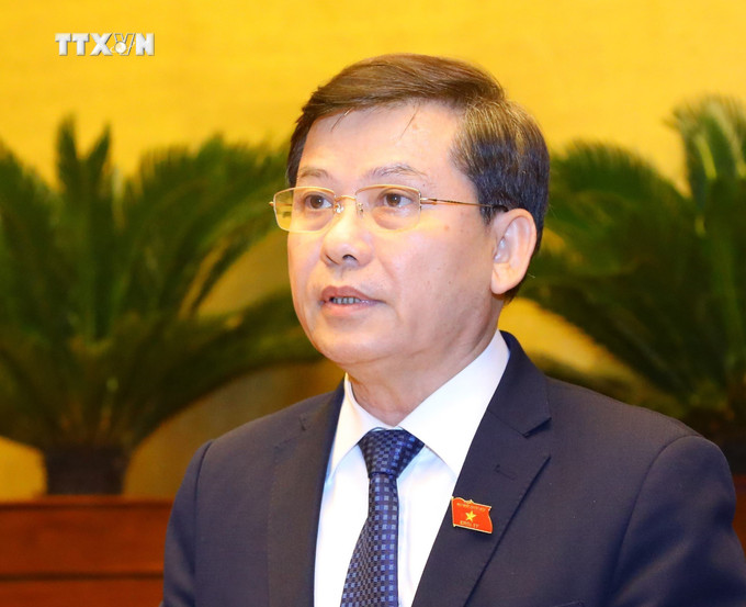 Đồng chí Lê Minh Trí, Ủy viên Trung ương Đảng, Bí thư Ban cán sự đảng, Viện trưởng Viện Kiểm sát nhân dân tối cao được bầu bổ sung làm Ủy viên Ban Bí thư. Ảnh: TTXVN vna_potal_ban_chap_hanh_trung_uong_dang_khoa_xiii_hop_xem_xet_cho_y_kien_ve_cong_tac_can_bo_7541800.jpg