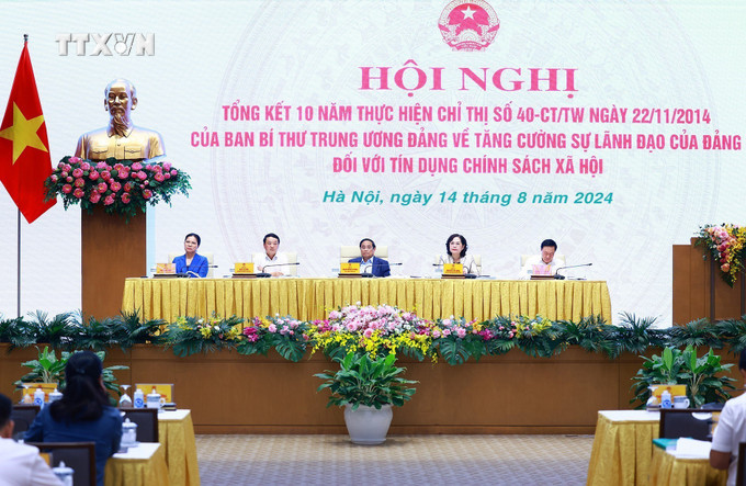 Thủ tướng Phạm Minh Chính chủ trì Hội nghị Tổng kết 10 năm thực hiện Chỉ thị số 40-CT/TW về tín dụng chính sách xã hội. Ảnh: Dương Giang-TTXVN vna_potal_thu_tuong_chu_tri_hoi_nghi_tong_ket_10_nam_thuc_hien_chi_thi_so_40-cttw_ve_tin_dung_chinh_sach_xa_hoi_7537424.jpg