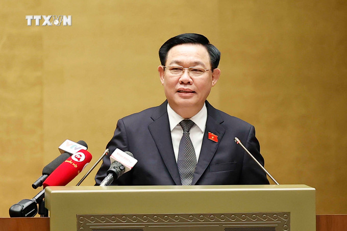 Ban Chấp hành Trung ương Đảng đồng ý để đồng chí Vương Đình Huệ thôi giữ các chức vụ: Ủy viên Bộ Chính trị, Ủy viên Ban Chấp hành Trung ương Đảng khóa XIII, Chủ tịch Quốc hội nước Cộng hòa xã hội chủ nghĩa Việt Nam khóa XV, nhiệm kỳ 2021 - 2026.. Ảnh: TTXVN vna_potal_chu_tich_quoc_hoi_vuong_dinh_hue_chu_tri_dien_dan_nguoi_lao_dong_nam_2023__6855272.jpg