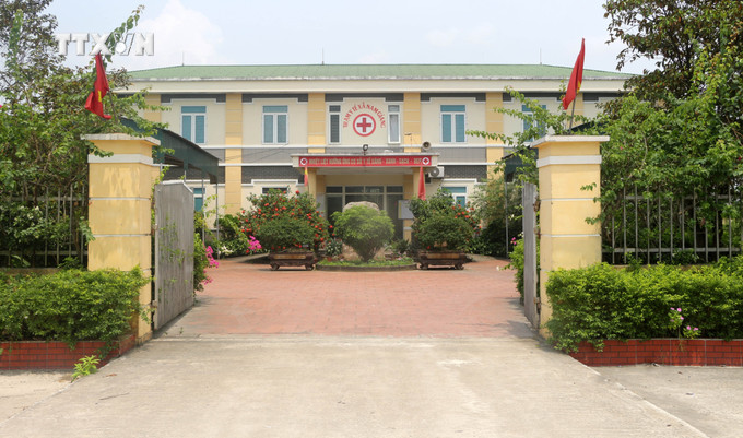 Trạm y tế xã Nam Giang (Nam Đàn, Nghệ An) được đầu tư khang trang phục vụ chăm sóc sức khỏe nhân dân. Ảnh: Bích Huệ - TTXVN vna_potal_nam_dan_phan_dau_ve_dich_nong_thon_moi_kieu_mau_vao_nam_2025_7381530.jpg