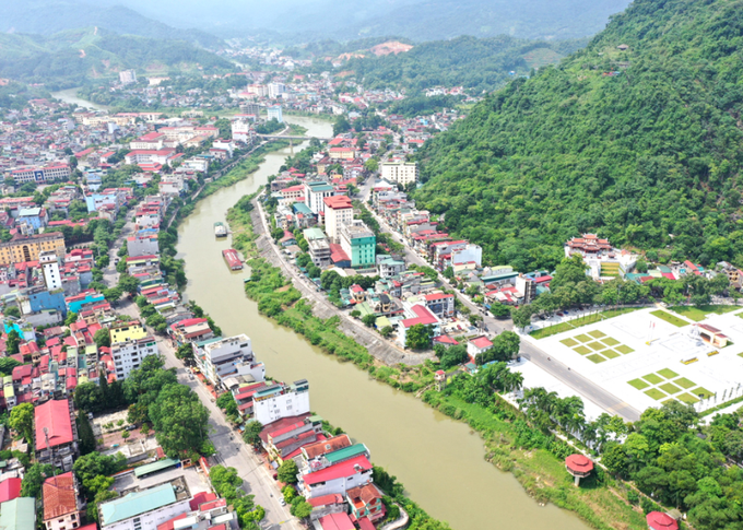 Một góc thành phố Hà Giang nhìn từ trên cao. Ảnh: baohagiang.vn HaGiang.png