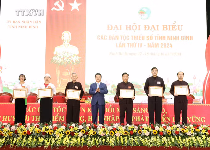 vna_potal_dai_hoi_dai_bieu_cac_dan_toc_thieu_so_tinh_ninh_binh_lan_thu_iv_7658212.jpg