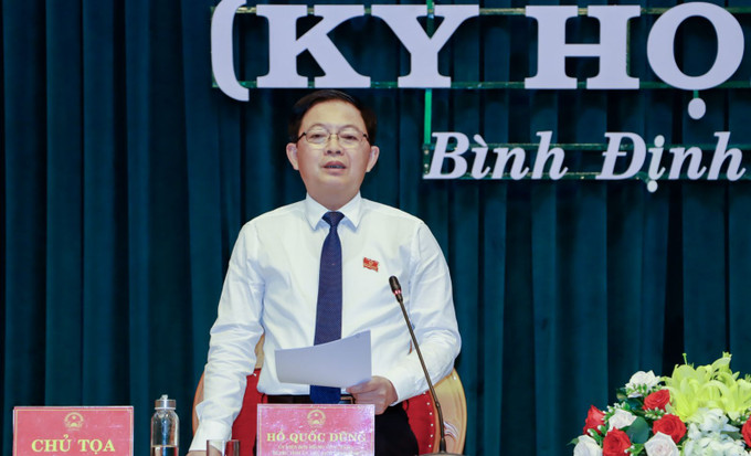 Bí thư Tỉnh ủy, Chủ tịch HĐND tỉnh Hồ Quốc Dũng kết luận kỳ họp. Ảnh: binhdinh.gov.vn BìnhDinh1.jpg