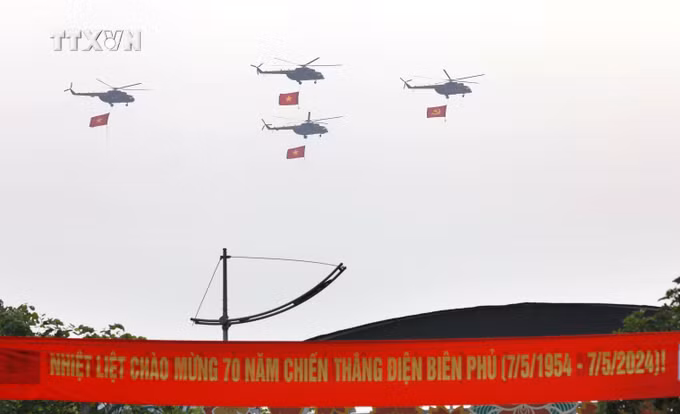 vna_potal_so_duyet_le_ky_niem_70_nam_chien_thang_dien_bien_phu_7356753.jpg
