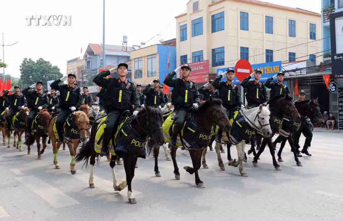 vna_potal_so_duyet_le_ky_niem_70_nam_chien_thang_dien_bien_phu_7356752.jpg