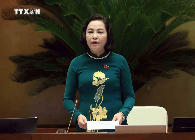 Phó Chủ tịch Quốc hội Nguyễn Thị Thanh điều hành phiên họp. Ảnh: An Đăng - TTXVN vna_potal_ky_hop_thu_7_quoc_hoi_khoa_xv_quoc_hoi_thao_luan_ve_chu_truong_dau_tu_chuong_trinh_muc_tieu_quoc_gia_ve_phat_trien_van_hoa_giai_doan_2025_-__7437841.jpg