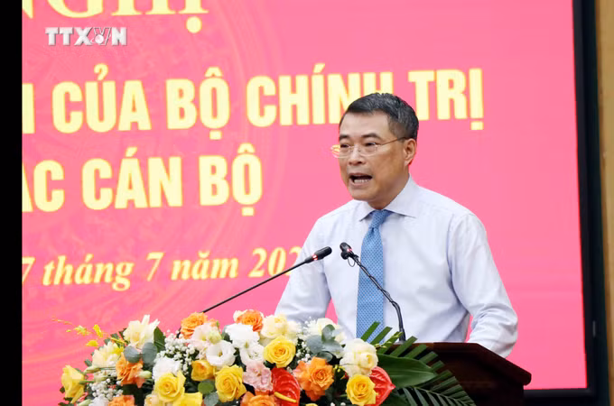 vna_potal_ong_trinh_viet_hung_giu_chuc_bi_thu_tinh_uy_thai_nguyen__7486599.jpg