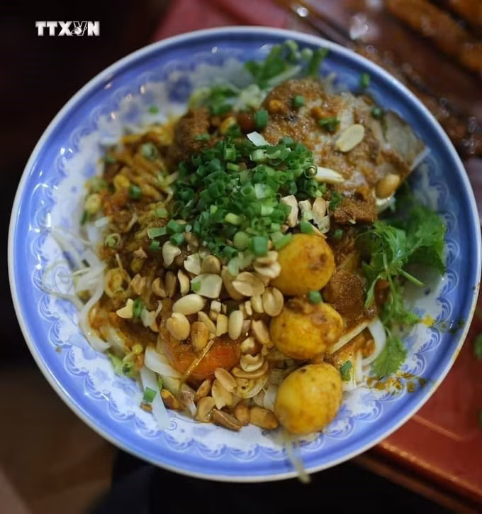 vna_potal_pho_nam_dinh_mi_quang_tro_thanh_di_san_van_hoa_phi_vat_the_quoc_gia_7534438.jpg