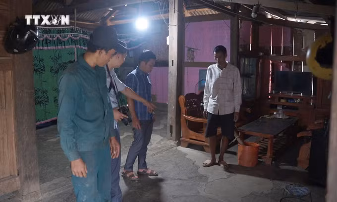 vna_potal_36_ho_dan_tai_lai_chau_lo_so_song_duoi_khu_vuc_nguy_co_sat_lo_7656057.jpg