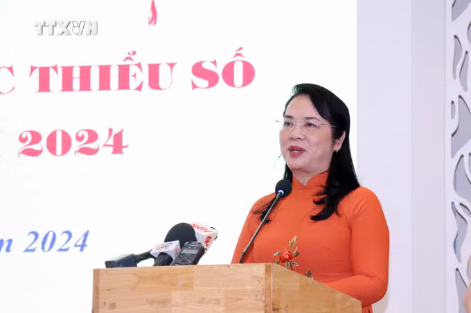 vna_potal_thanh_pho_ho_chi_minh_hop_mat_dai_bieu_tieu_bieu_dong_bao_dan_toc_thieu_so_7235763.jpg