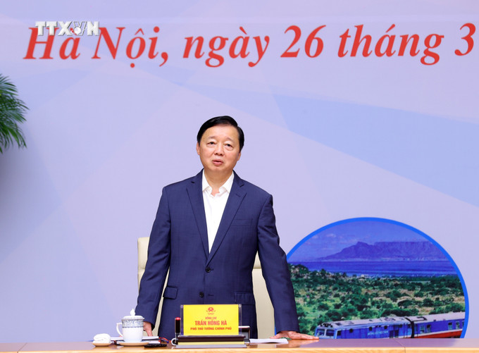 Phó Thủ tướng Trần Hồng Hà phát biểu chỉ đạo. Ảnh: Văn Điệp - TTXVN vna_potal_phien_hop_thu_hai_bcd_xay_dung_thuc_hien_de_an_chu_truong_dau_tu_duong_sat_toc_do_cao_tren_truc_bac_-_nam_va_cac_du_an_duong_sat_quan_trong__7289804.jpg