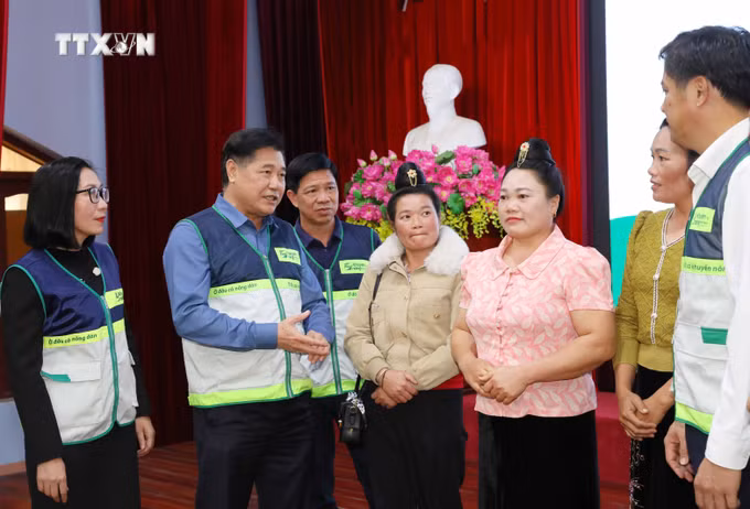 vna_potal_dien_bien_khuyen_nong_cong_dong_tich_cuc_ho_tro_cho_nong_dan_7766079.jpg