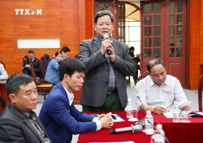 Khuyến nông viên Lò Văn Bôn, thành viên tổ khuyến nông của xã Thanh Xương, huyện Điện Biên chia sẻ tại buổi tọa đàm. Ảnh: Trung Kiên - TTXVN vna_potal_dien_bien_khuyen_nong_cong_dong_tich_cuc_ho_tro_cho_nong_dan_7766080.jpg