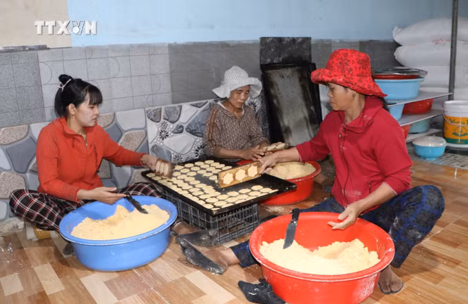vna_potal_cac_lang_banh_truyen_thong_quang_ngai_vao_vu_tet_2025_7753302.jpg
