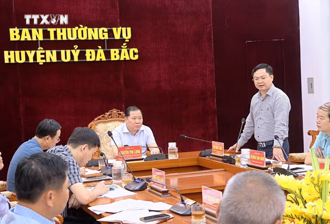 vna_potal_lanh_dao_tinh_hoa_binh_kiem_tra_du_an_cao_toc_hoa_binh_-_moc_chau_7548943.jpg