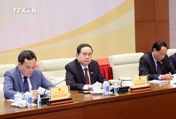 Phó Chủ tịch Thường trực Quốc hội Trần Thanh Mẫn chủ trì hội nghị. Ảnh: An Đăng-TTXVN vna_potal_trien_khai_nghi_quyet_cua_ubtv_quoc_hoi_ve_viec_giai_trinh_tai_phien_hop_hoi_dong_dan_toc_uy_ban_cua_quoc_hoi_7278029.jpg