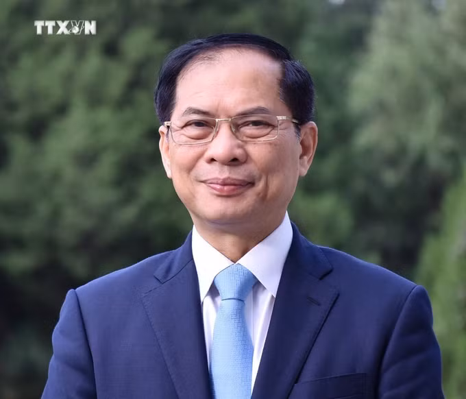 vna_potal_quoc_hoi_phe_chuan_bo_nhiem_3_pho_thu_tuong_2_bo_truong9.png