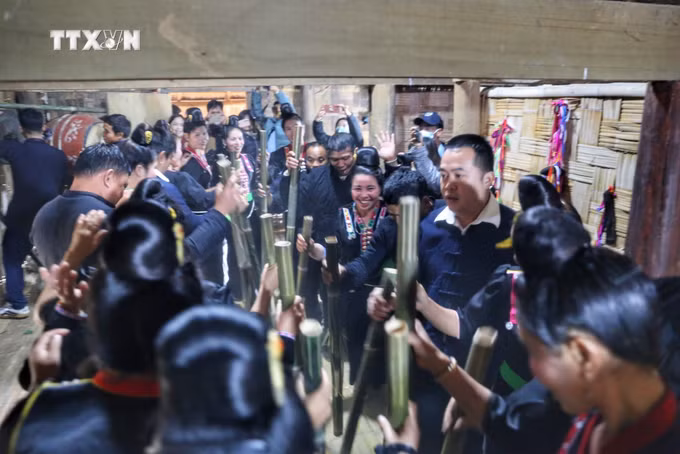 vna_potal_van_hoa_soi_duong_tai_hien_le_ta_on_cua_dan_toc_khang_6521105.jpeg