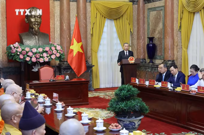 vna_potal_chu_tich_nuoc_to_lam_gap_mat_lanh_dao_cac_to_chuc_ton_giao_7429112.jpg